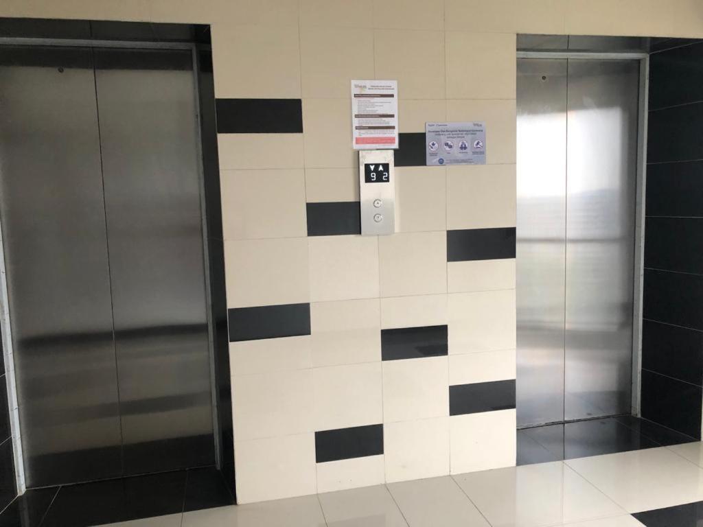 Apartment Grand Sentraland Karawang Manage By Laguna Room Zewnętrze zdjęcie