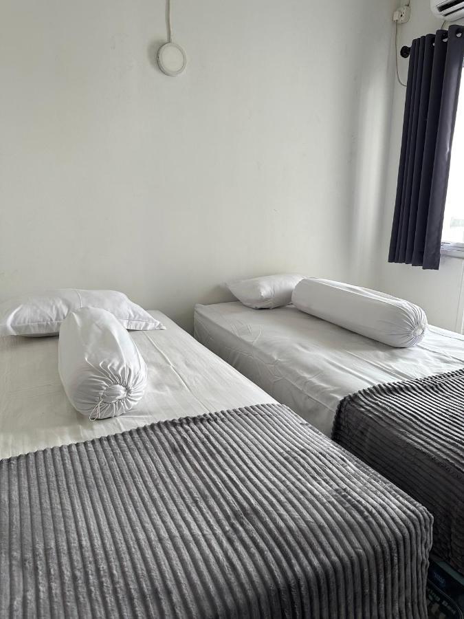 Apartment Grand Sentraland Karawang Manage By Laguna Room Zewnętrze zdjęcie